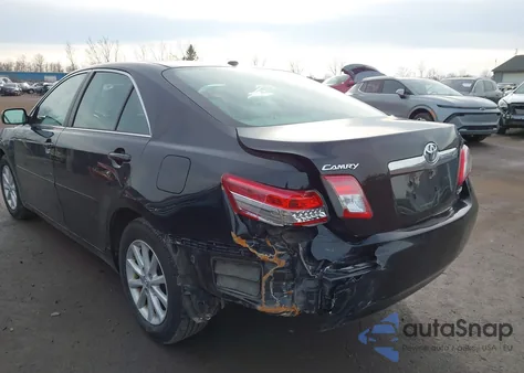 2011 Toyota Camry Xle z USA, uszkodzony, nr VIN 4T4BF3EK3BR168182